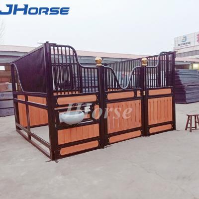 China Bamboo Pine Infill Powder Coating Horse Stable Box With Roof for sale