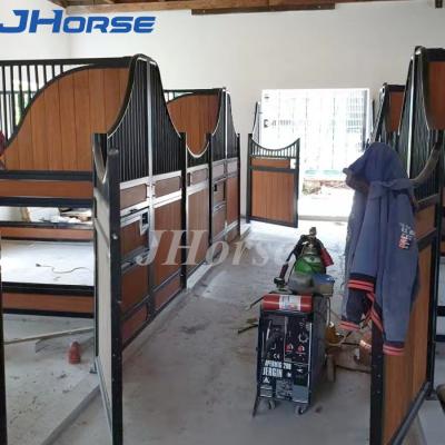 China Metal Horse Stall Fronts Fence Panel Stable With Sliding Door Or Swing Door for sale
