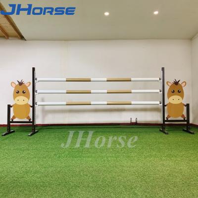 中国 Competition Standard Horse Jumps Equipment Aluminum Material Long Lasting 販売のため