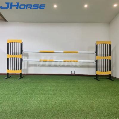 China Durable Horse Jump Stands Equestrian Equipment For Securing Jump Poles en venta