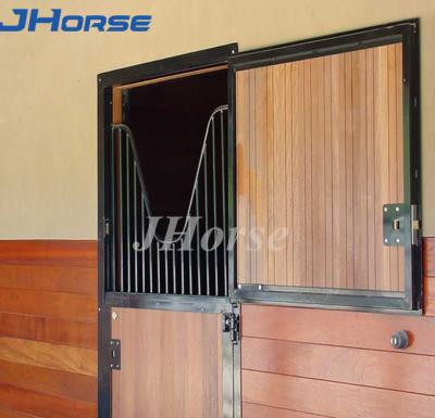 China Customize Design European Style Horse Stall Stable with bamboo wood for sale