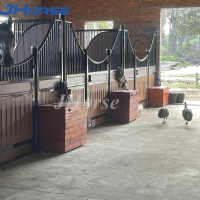 China Prefabricated European Horse Stalls Portable Farm Friendly for sale