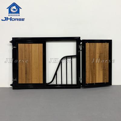 中国 And Durable Horse Barn Doors And Window The Ultimate Upgrade For Your Barn 販売のため