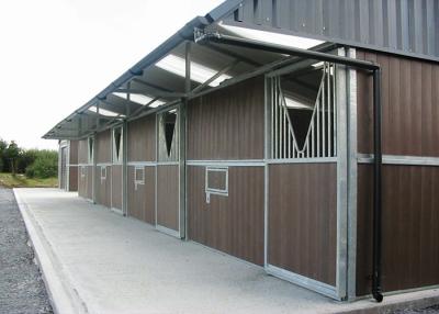 China Simple Miniature Horse Box Stall , Prefab Horse Stalls With Bucket Feeders for sale