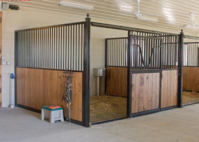 China Indoor Prefab Horse Stall Panels Durable Solid Welded One Piece Frame for sale
