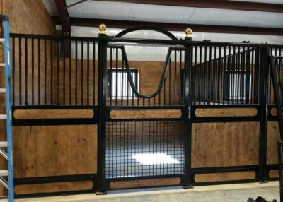 China Fully Customizable European Horse Stalls Corrosion Resistant Material for sale