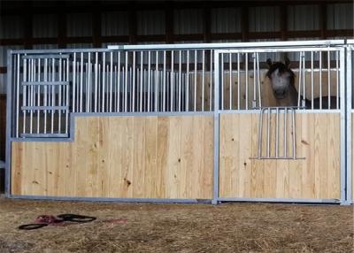 China Heavy Duty Horse Stable Box Equipment with Bamboo Board Hot Dip Galvanized European Style for sale