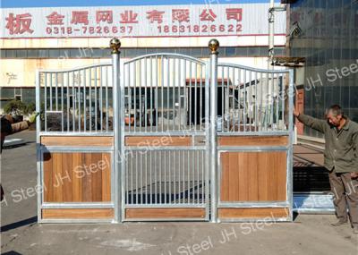 China Swivel Feeder Horse Stall Hot Dipped Galvanized Temporary Double Door for sale