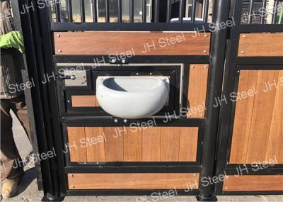 China El panel estable galvanizado equipado fácil al por mayor de la cerca de la parada del caballo en venta