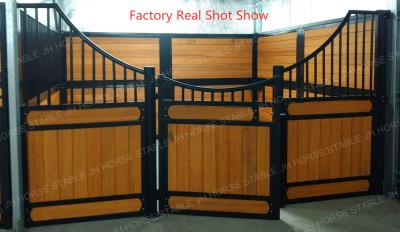 Chine Porte d'avants stable de grange de cheval et panneaux latéraux avec du bois en bambou à vendre