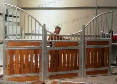 China Front Safety Galvanized Horse Stable Box And Stall Panel Standard Size for sale