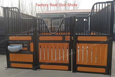 China Bamboo Black Powder Coating Horse Stable Partitions for sale
