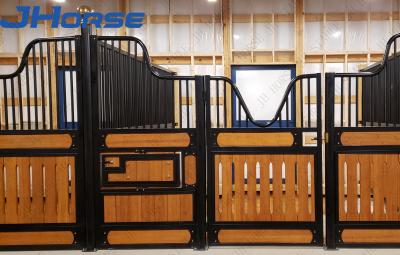 China Heavy Duty Smooth Welds 2.2m Height European Horse Stalls for sale