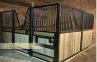 Chine Kits stables pin ou bambou Infilled de boîte de cheval portatif de luxe à vendre