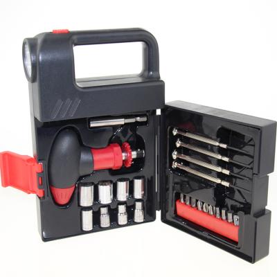 China 200LM 120 Degre Angle 3000K Tool Set With Flashlight 20x13x5cm 4pcs LED ABS Plastic for sale
