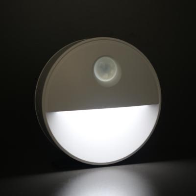 China 3x2835 SMD Wardrobe Motion Cabinet Light 12LM 3xAAA ABS 7.2x7.2x2.6cm for sale