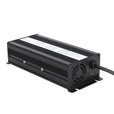 China Cargador de batería de automóviles de club de 48 voltios de 15 AMP para EZGO RXV / TXT en venta
