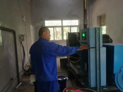 Chine 250kVA Générateur ultra silencieux 50hp Stamford Groupe électrogène dans les champs de gaz à vendre