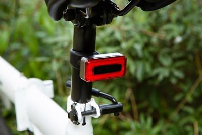 China prenda impermeable posterior elegante de la lámpara de cola de la bicicleta de RoHS LED de la MAZORCA de la luz de la bici 580mAh en venta