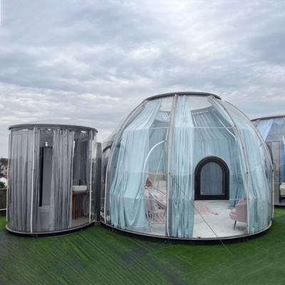 China PC impermeable Casa prefabricada con cúpula Habitación de moda con ventanas y puertas en venta