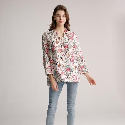 China Blusa de manga larga agarrada de lino de la blusa de la manga del kimono de las señoras de los racimos de las plantas en venta