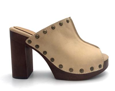China Medium Width Block Mule Heel , Leather Lining Ladies Slip On Heels for sale