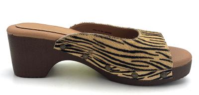 Cina Slip elegante con tacchi di blocco, scarpe da donna con tacco normale. in vendita