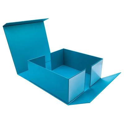 China Custom Paper Folding Magnetic Gift Box With UV Coating Matt Lamination for sale