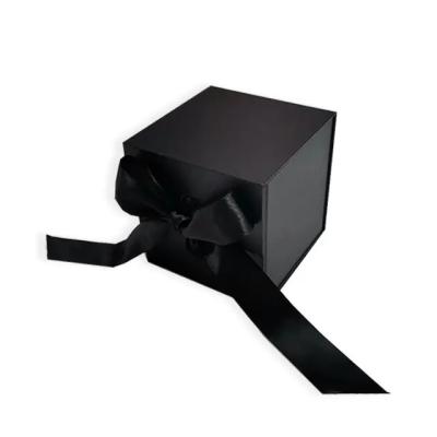 Китай Коробка изготовленного на заказ картона складная бумажная с печатанием шелка офсетной печати продается