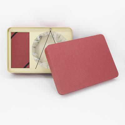China Inserção feita sob encomenda que acolchoa a venda por atacado elegante de empacotamento de papel da caixa de presente do quadrado do cartão à venda