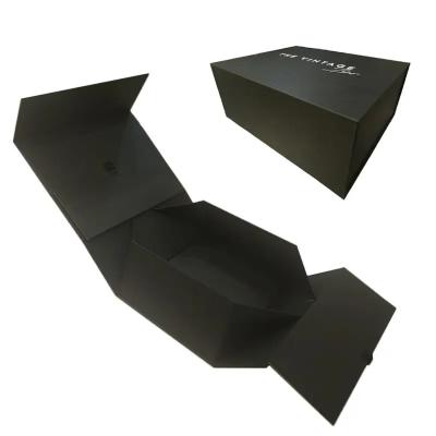 China Magnetic Closure Foldable Paper Box Eco Friendly With CMYK Pantone Printing for sale