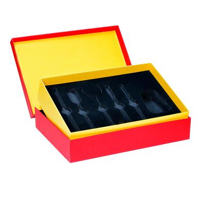 Cina La scatola d'imballaggio progetta la cassa per il cliente in bianco stampata del contenitore di sigaretta del cartone in vendita