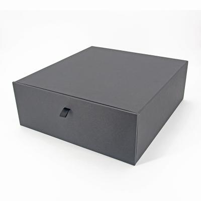 China Rigid Cardboard Liquor Packaging Luxury Paper Gift Box For Wine And Wine Glass for sale