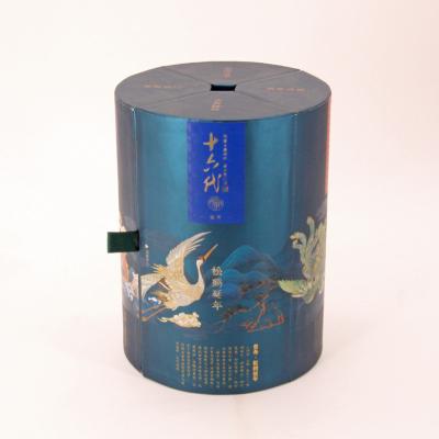 China Papier karton Mache verpakkingsdozen Ronde buis met blauw lint Voor whisky wijnfles Te koop