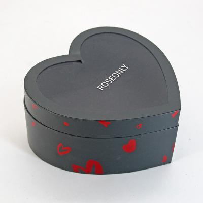 China Customized  Heart Shape Ppaer  Boxes Cardboard Box With Window for sale