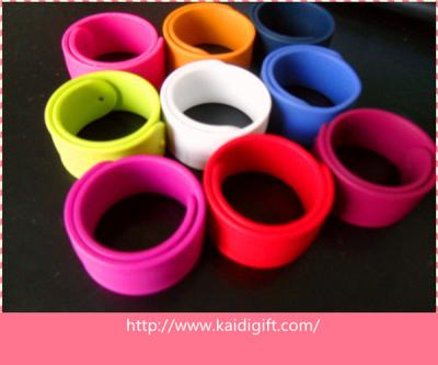 China Fast Delievery Promotional Custom Silicone Snap Wristband for sale