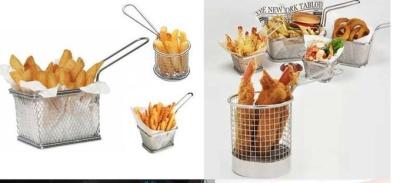 China Mini Perforated Baking Tray Wire Mesh Deep Fat Fryer French Fries Holder Basket for sale