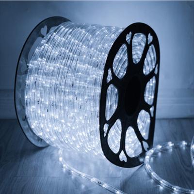 China 110v-220v LED Strip Light 100m/roll 50m/roll With Connector And 85 Ra Copper Material à venda