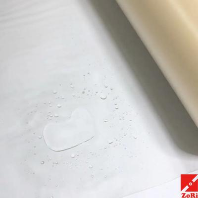 Κίνα Εμπορική αντοχή Δυνατότητα 4 Mil 6 Mil πάχος Καθαρό στρώμα φθοράς PVC Προμηθευτές για πάτωμα WPC προς πώληση