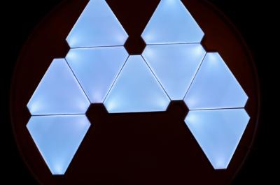 China Indoor Wifi Triangle LED Lights Atmosphere Multicolor Modular Hexagon RGB Wall Lights for sale