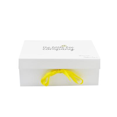 China Yellow Ribbon Closure White Hard Cardboard Gift Boxes 8cm Width for sale