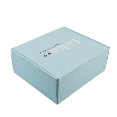 Китай Pantone красит белый e каннелюру гофрировало коробки доставки картона для подарков продается