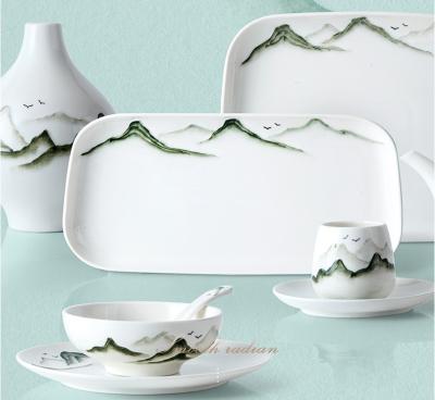 China Customized Restaurant Hotel Fine Dinner Set China Ceramic Porcelain Dinnerware for sale