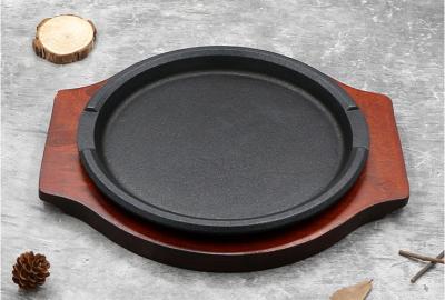 China Round Pizza Steak Cast Iron Serving Pan Cast Iron Skillet Serving Plates for sale