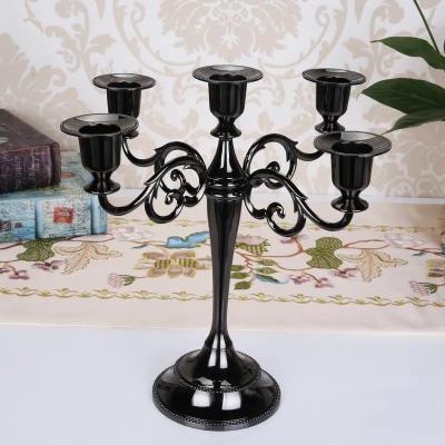 China 5Heads European Metal Candle Holders Retro Candlestick For Hotel Decor en venta
