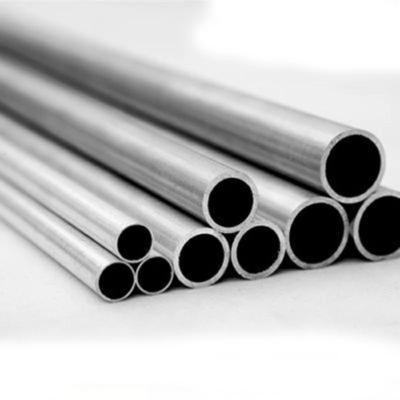 中国 6061 6063 Aluminium Round Tube Pipe Extruded Silver / Black Color 販売のため