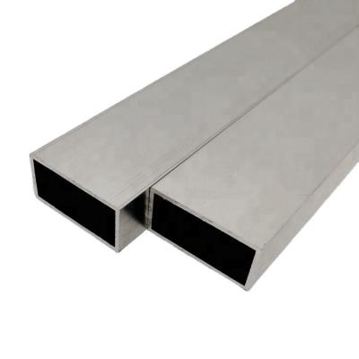 China Hardheid Uitgedreven Aluminium Vierkante Buis 6063 T5-Aluminiumbuis Te koop