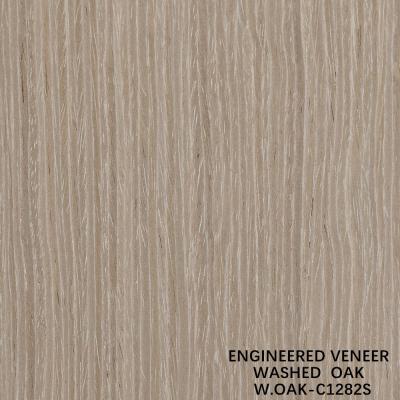 Cina Engineered Wood Veneer Special Washed Oak Sheet Straight Grain 2500-3200mm Fleeced Back For Door Skin in vendita