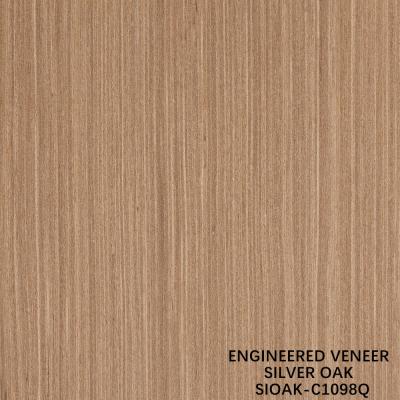 Chine Faible coût en bois artificiel placage quart de coupe de feuille de chêne d'argent épaisseur 0,4 mm pour pour la face du cabinet à vendre