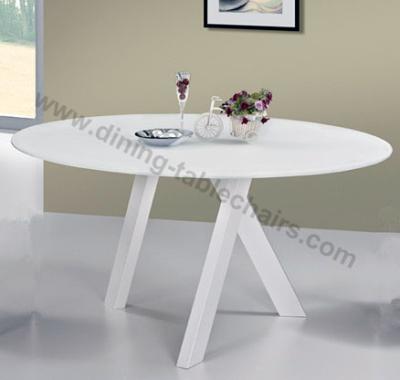 China Super White Painted Tempered Glass Dining Table Dia 1.5 Meter Streamlined Legs for sale